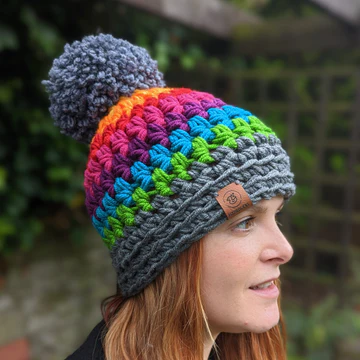 Fizzieducks Martha crochet bobble beanie chunky view 2